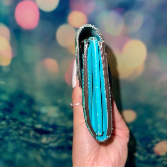 Turquoise Louis Vuitton Sarah Wallet Bleu lagoon - Picture 7 of 9